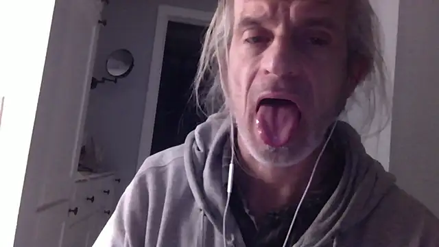 readyforfunxxx online show from December 21, 2:37 pm