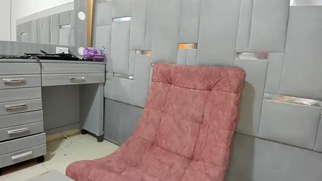 cuteboybigcock- online show from February 10, 8:21 pm