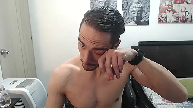 samuelgarcia  online show from December 8, 10:08 am