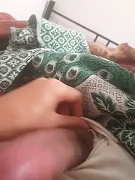 Ummfuss1 online show from December 17, 2:44 pm