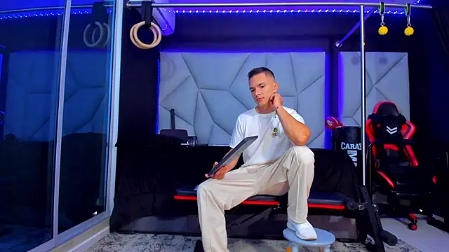 Aydenmiller96 online show from November 12, 2:01 pm