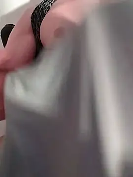 sexy fit guy on cam online show from February 9, 7:05 am