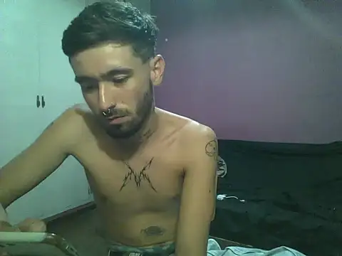 venenus online show from February 8, 1:11 am