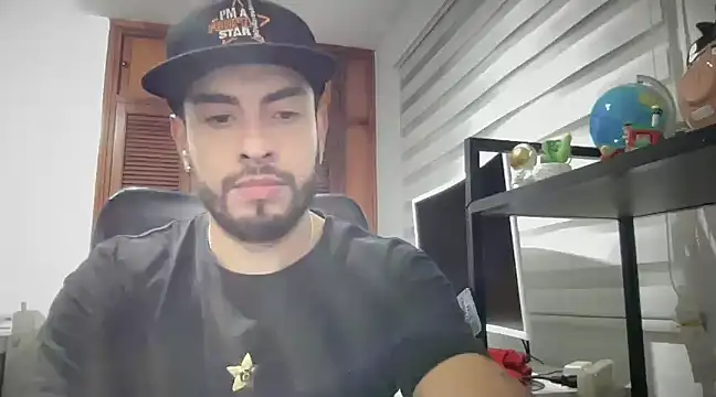 dereck fiore online show from March 13, 11:59 pm