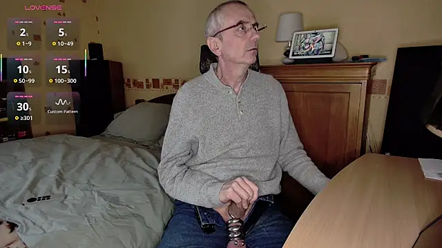 legaulois4691 online show from March 12, 2:45 pm