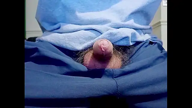 hairyuncut00 online show from October 29, 4:21 pm