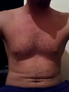 Snapshot of Rolandxxxr chatting on December 15, 3:20 pm Rolandxxxr online show from December 15, 3:20 pm