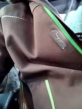 Snapshot of Rolandxxxr chatting on December 5, 1:38 pm Rolandxxxr online show from December 5, 1:38 pm