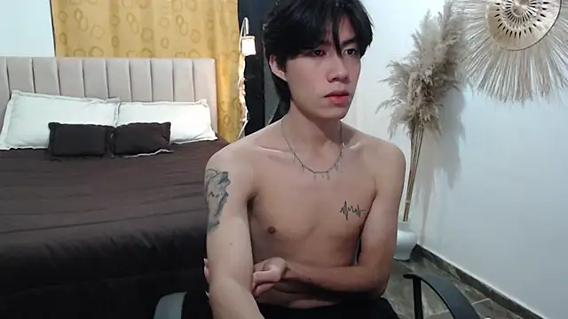 Elio-cam online show from November 2, 8:29 am