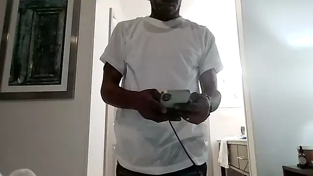 Maculine Stayr online show from April 21, 10:10 am