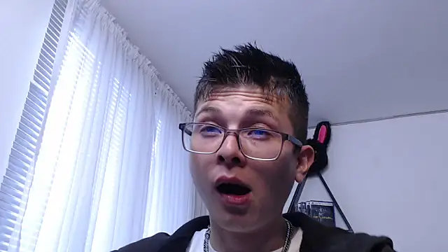 MathewCollin online show from March 8, 8:35 pm