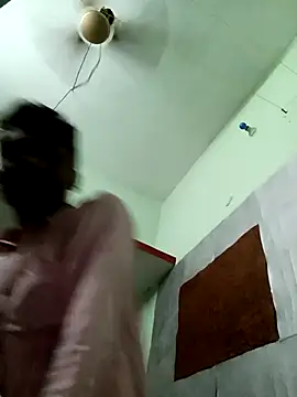 PrabV0319 online show from November 1, 10:41 am