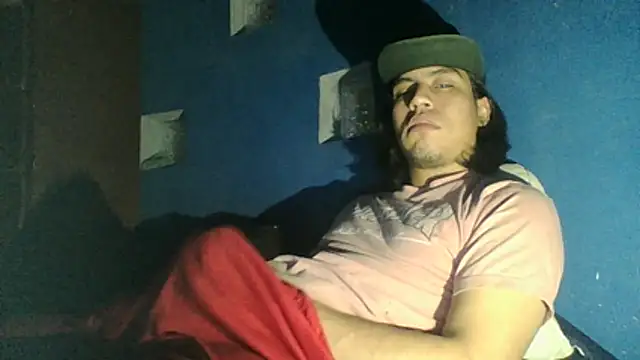 AlexAlejandro13 online show from January 8, 7:02 am