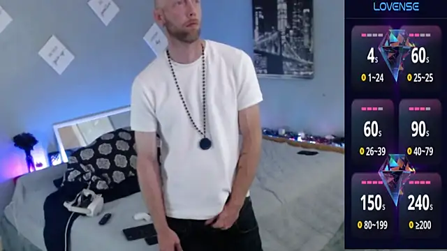 MaxRouger online show from October 3, 6:40 am