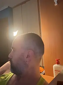 pollito1985 2 online show from February 8, 4:55 pm