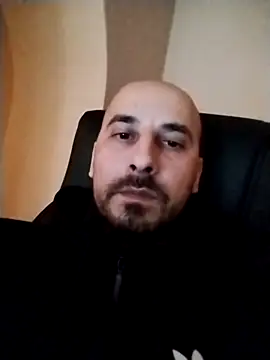 WyzzzXxX online show from February 2, 1:30 pm