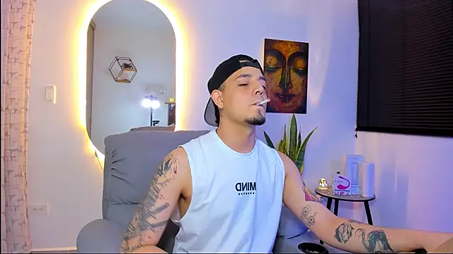 alejandro calderon1 online show from January 11, 4:49 am