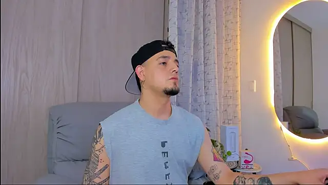 alejandro calderon1 online show from November 4, 5:41 am