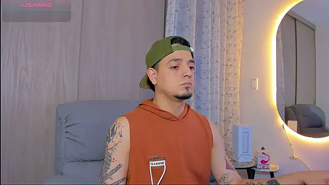 alejandro calderon1 online show from November 24, 9:10 am