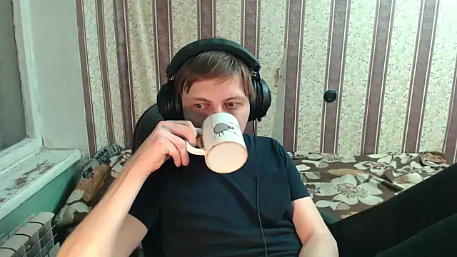 darienlarge online show from November 3, 2:30 pm