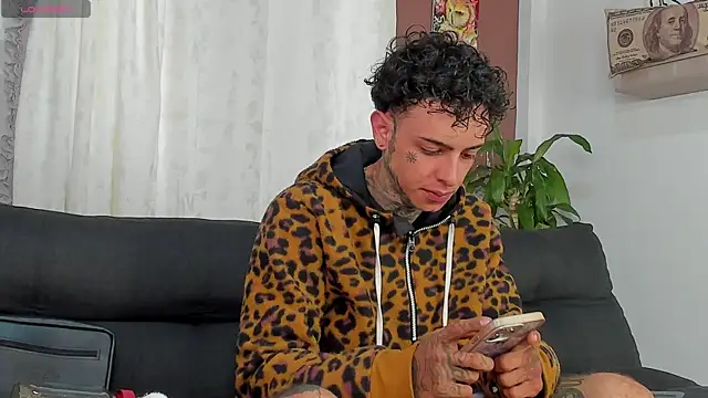 Aron ford online show from October 18, 1:05 pm