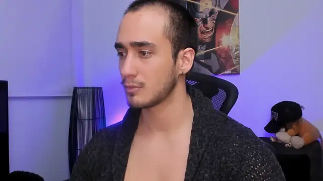 AlexRivera6 online show from December 8, 10:47 pm