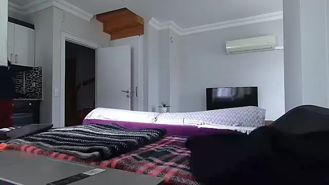 ALPHANDRE online show from March 23, 8:31 am