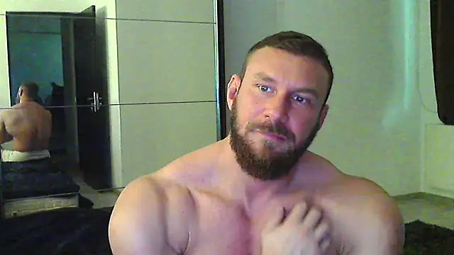 muscularkevin online show from March 24, 2:44 pm