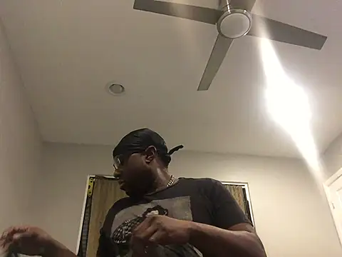 Londonfrotadejr online show from December 14, 9:29 am