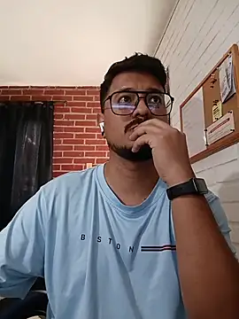Snapshot of DaviidEvans_ chatting on October 18, 2:22 pm DaviidEvans  online show from October 18, 2:22 pm