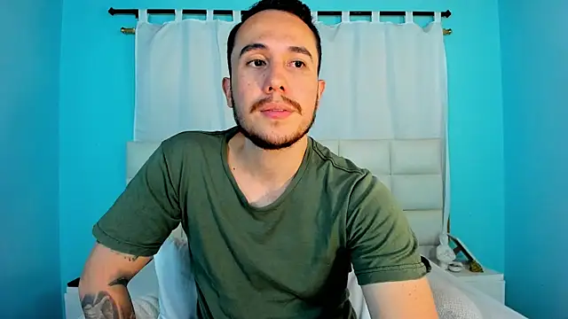 juan  jimenez online show from December 1, 10:02 pm