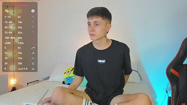 DustinLevine online show from January 23, 11:48 pm