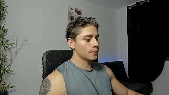 Giordano Russo online show from December 17, 4:01 am