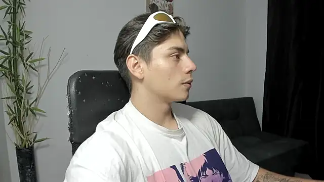 Giordano Russo online show from December 13, 9:09 pm