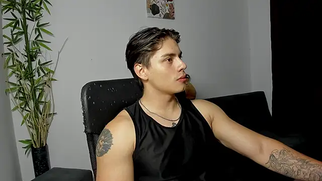 Giordano Russo online show from February 12, 2:35 am