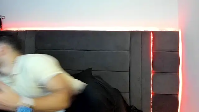 alejandro  2 online show from February 11, 6:13 pm