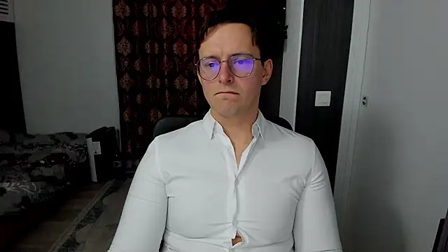 sexxymuscles4u online show from January 19, 12:40 pm