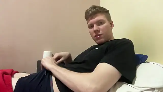 sexybooii6968 online show from January 14, 8:23 pm