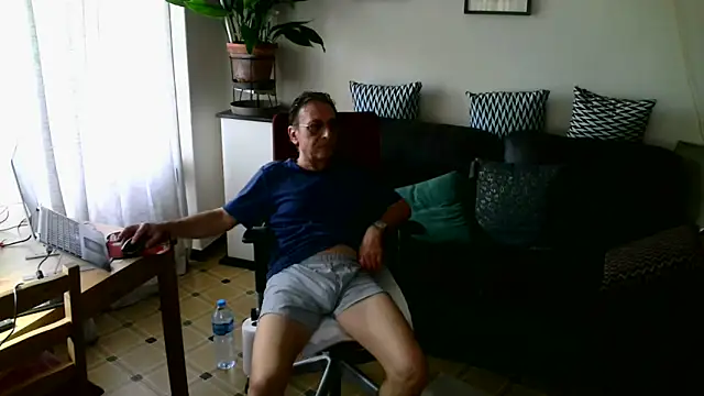 HETEREOMAN online show from September 28, 4:38 pm