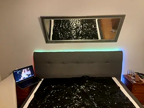 bipatrick40 online show from November 20, 9:46 pm