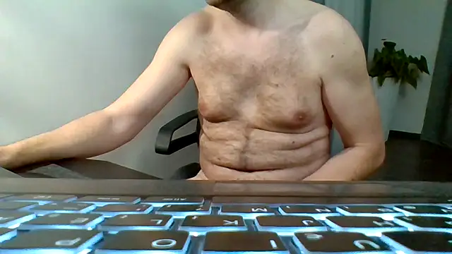 Snapshot of Horney_boy86 chatting on January 4, 11:38 pm Horney boy86 online show from January 4, 11:38 pm