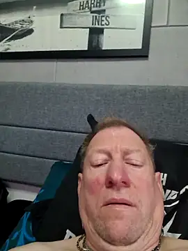 tomtom111111 online show from October 5, 1:26 pm