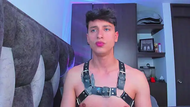 I Gabriel online show from February 3, 10:11 pm