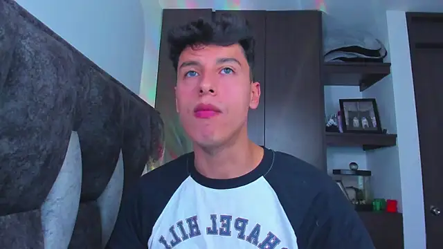 I Gabriel online show from January 22, 8:28 pm