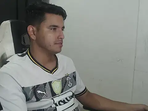 kylian 07 online show from December 2, 4:04 am