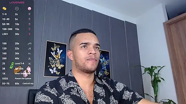 Bigcock 21cm  online show from March 21, 7:35 pm