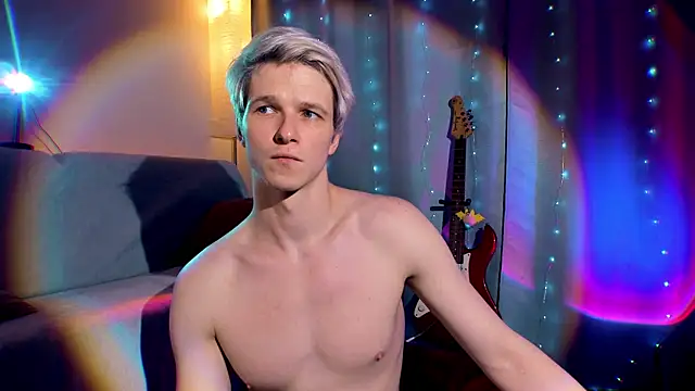 Breston Sweet online show from December 13, 8:15 pm