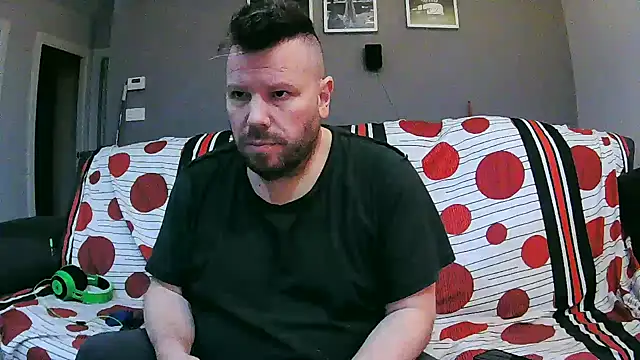 txan9876 online show from December 2, 5:49 pm