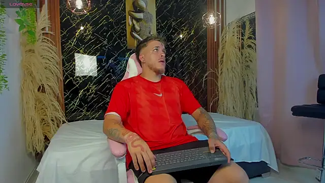 keane lee online show from February 23, 1:02 pm