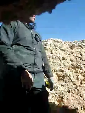 Snapshot of Hulcke chatting on December 2, 7:36 pm Hulcke online show from December 2, 7:36 pm